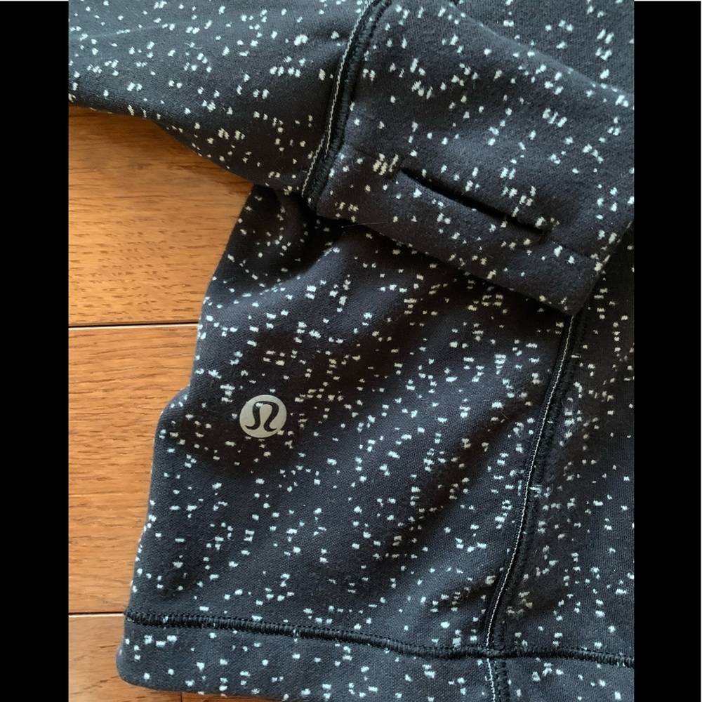 LULULEMON RUN BRISKLY 1/2 ZIP-JACQUARD BLACK/WHITE - Picture 11 of 14